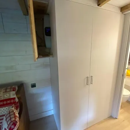 De Montana Bolquere Pyrenees 2000